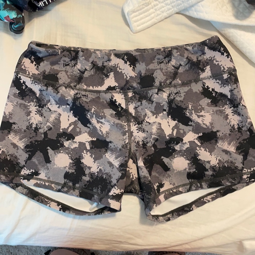 Born primitive shorts 3”inseam